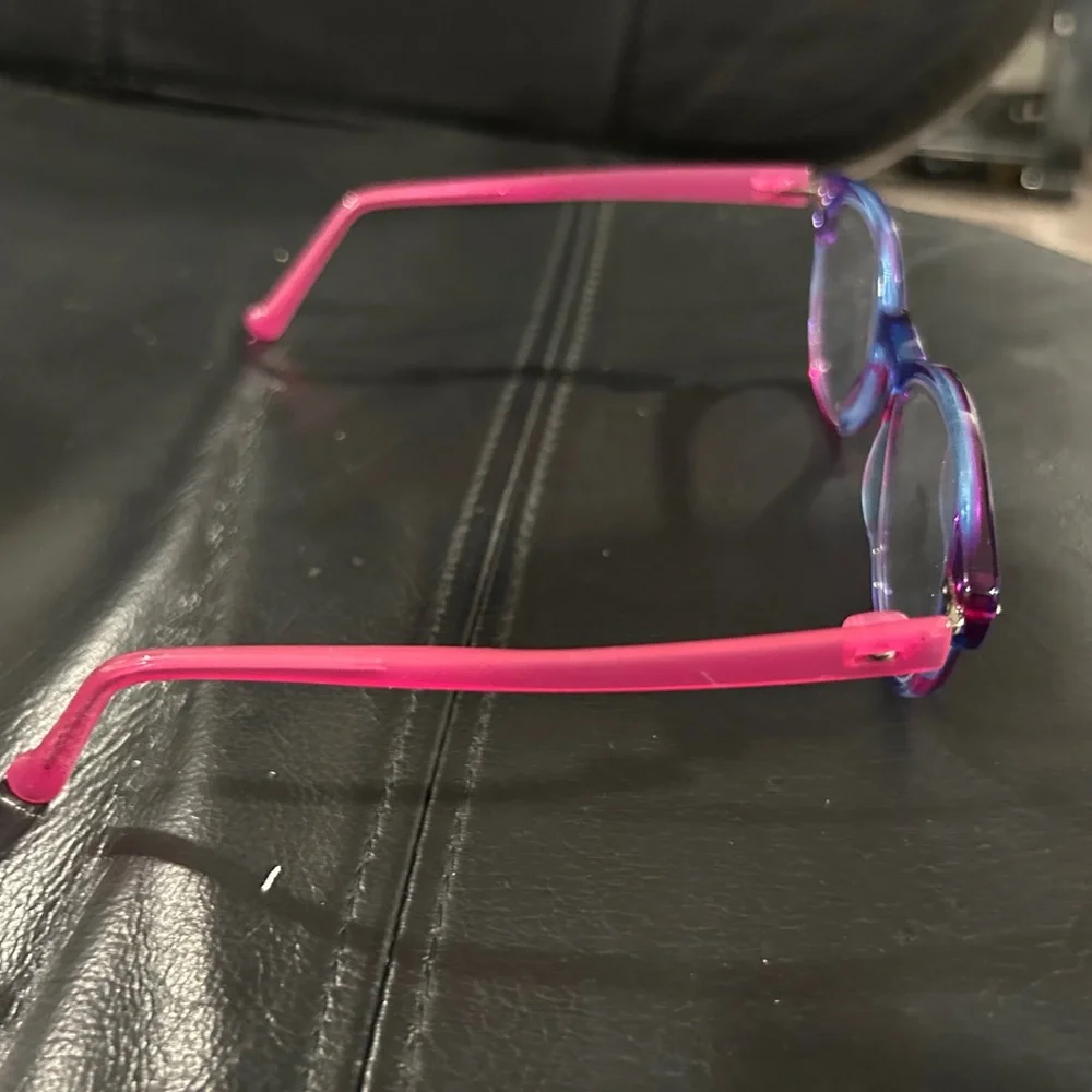 Blue and Pink Round Glasses